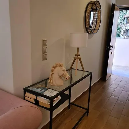 Aelia Luxury With Private Entrance קרבומילוס